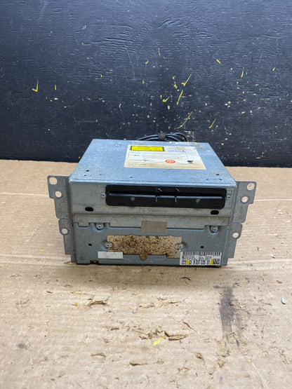 2010-2013  BMW F10 535i 550i Am Fm Cd Player Radio Receiver OEM W9751 DG0