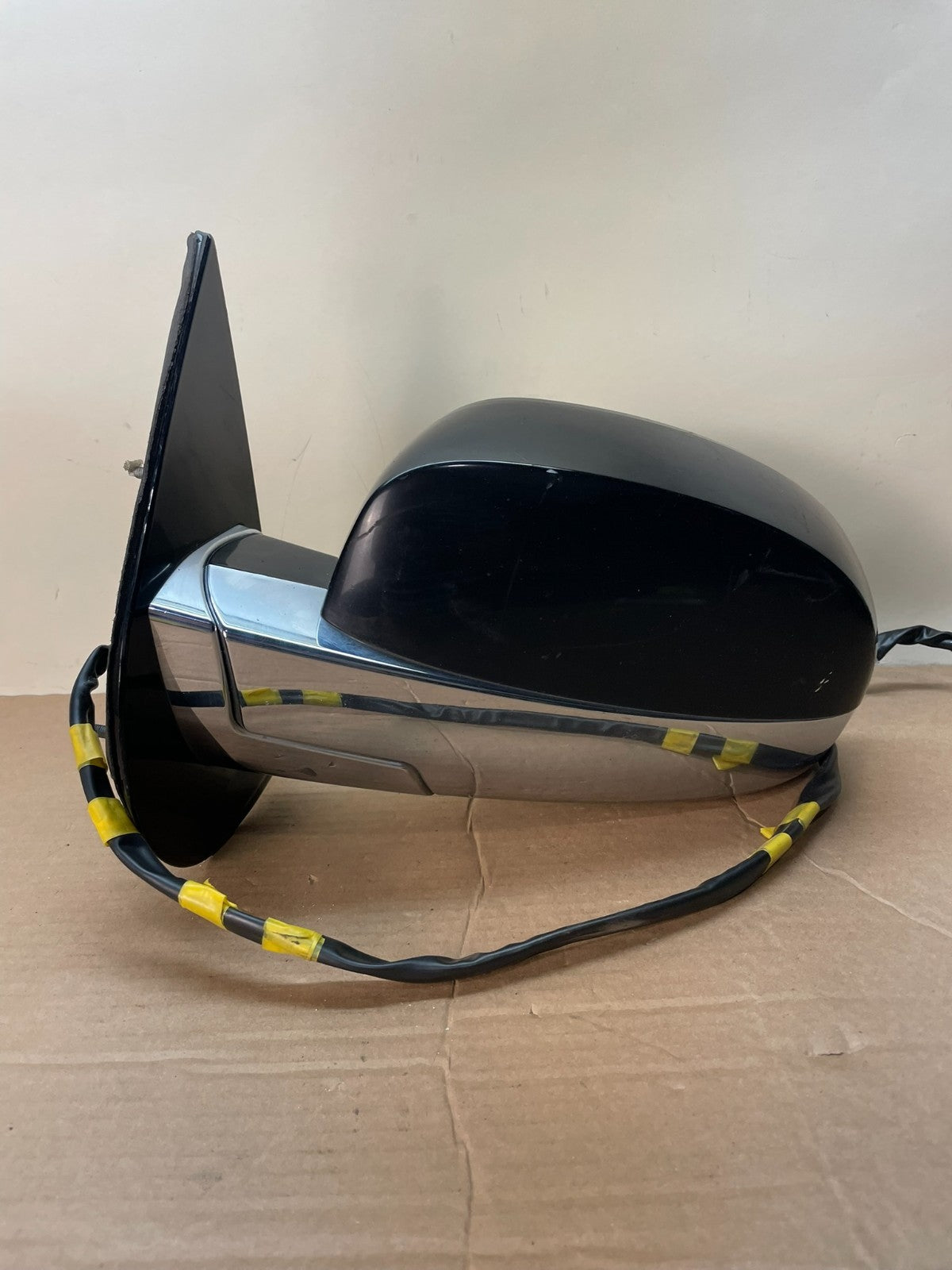 2007 - 2014 Cadillac Escalade Left Driver Door Mirror Turn Signal AI0403 DG0