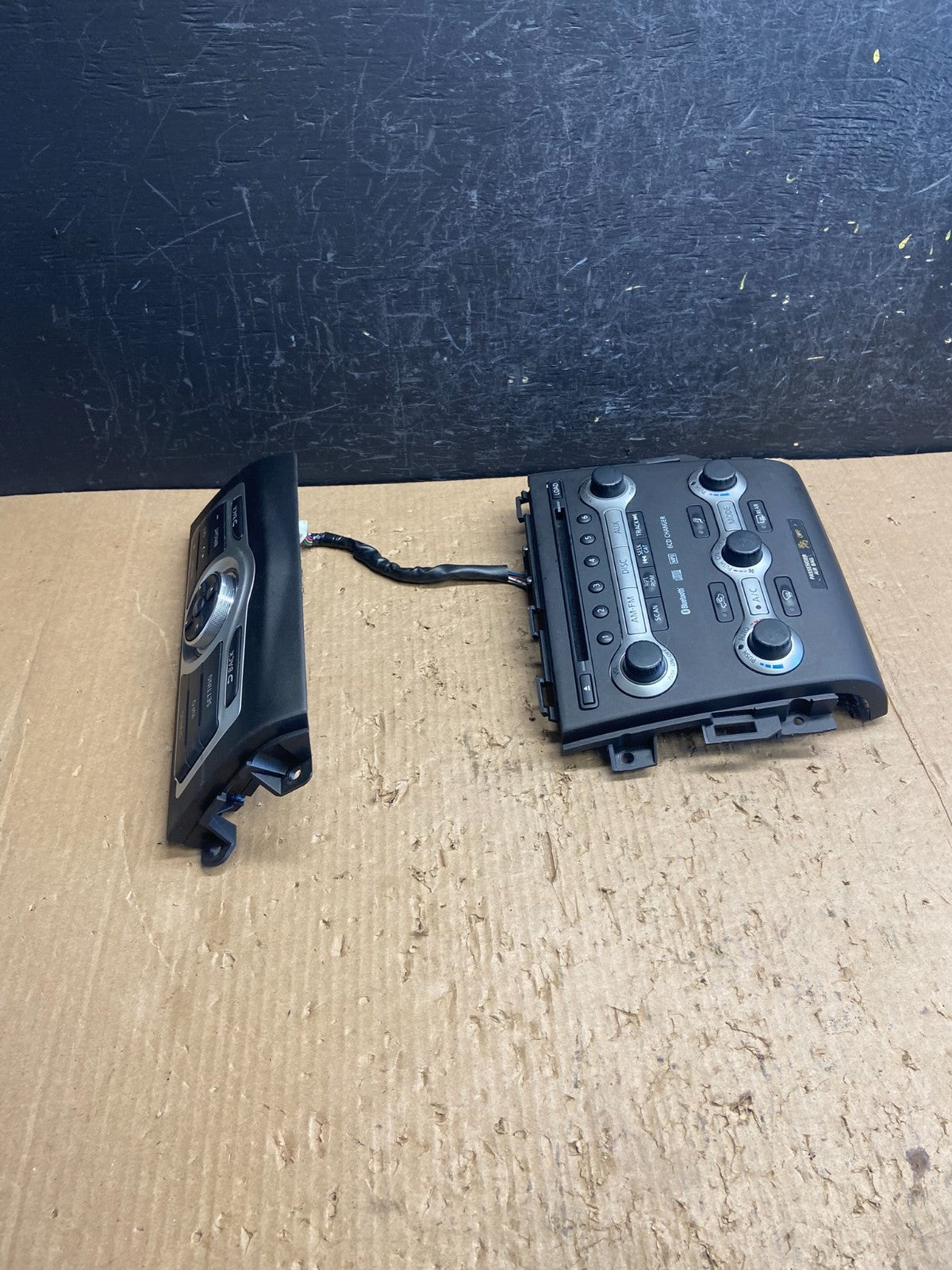 2011 - 2014 Nissan Murano AM FM Radio CD Climate Control Panel AF1545 DG1