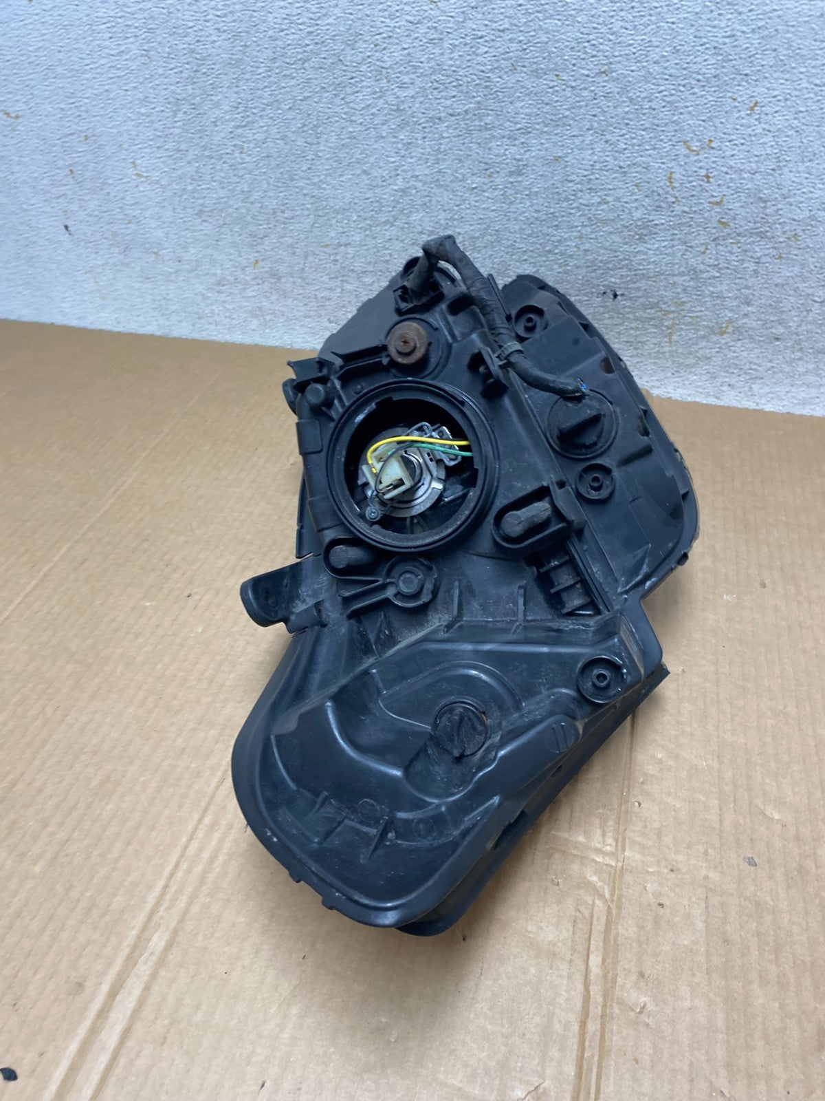 2010 - 2011 Kia Soul Left Driver LH Headlight Halogen AI5725 DW9