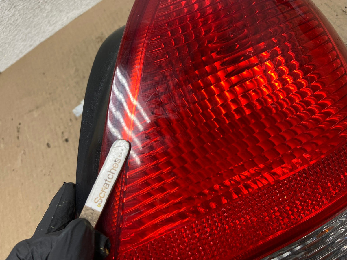 2001 2002 2003 Hyundai Elantra Right Passenger Rh Tail Side Light AH6636 LK3