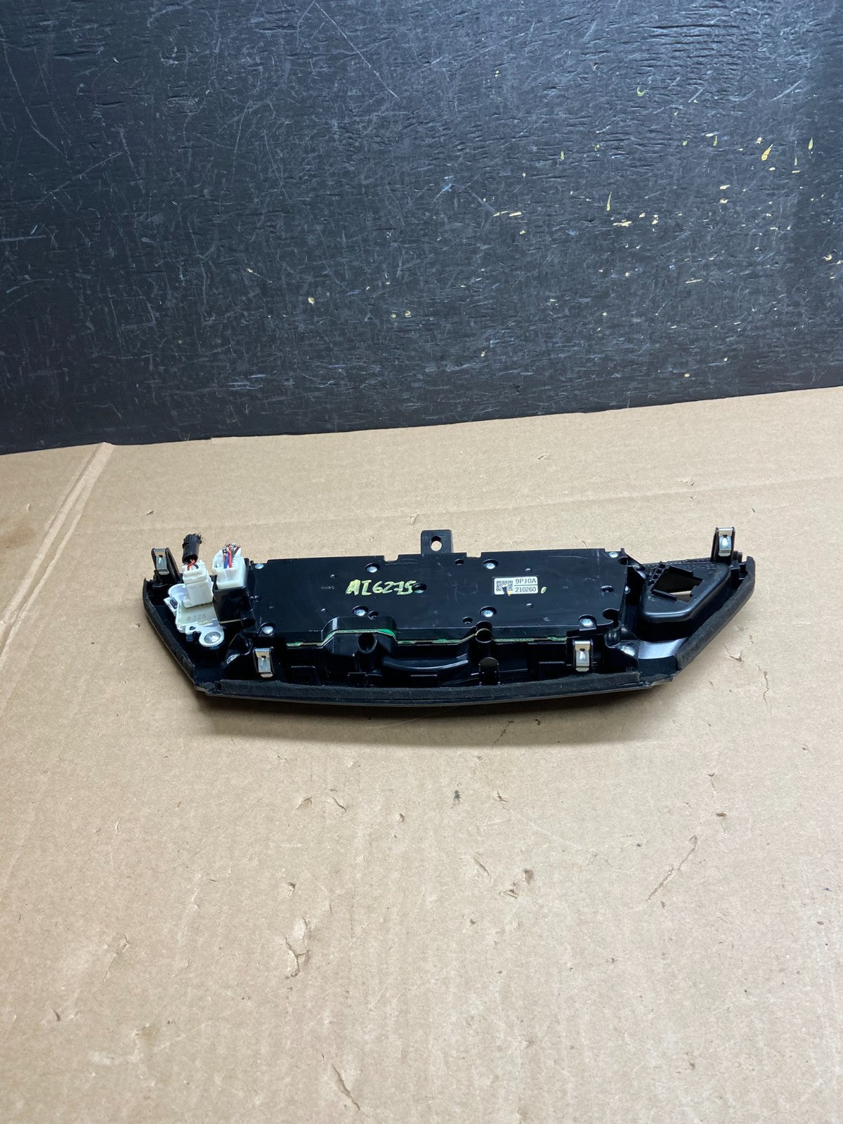 2013 to 2018 Nissan Pathfinder Radio Audio Climate Control AI6275 DG3