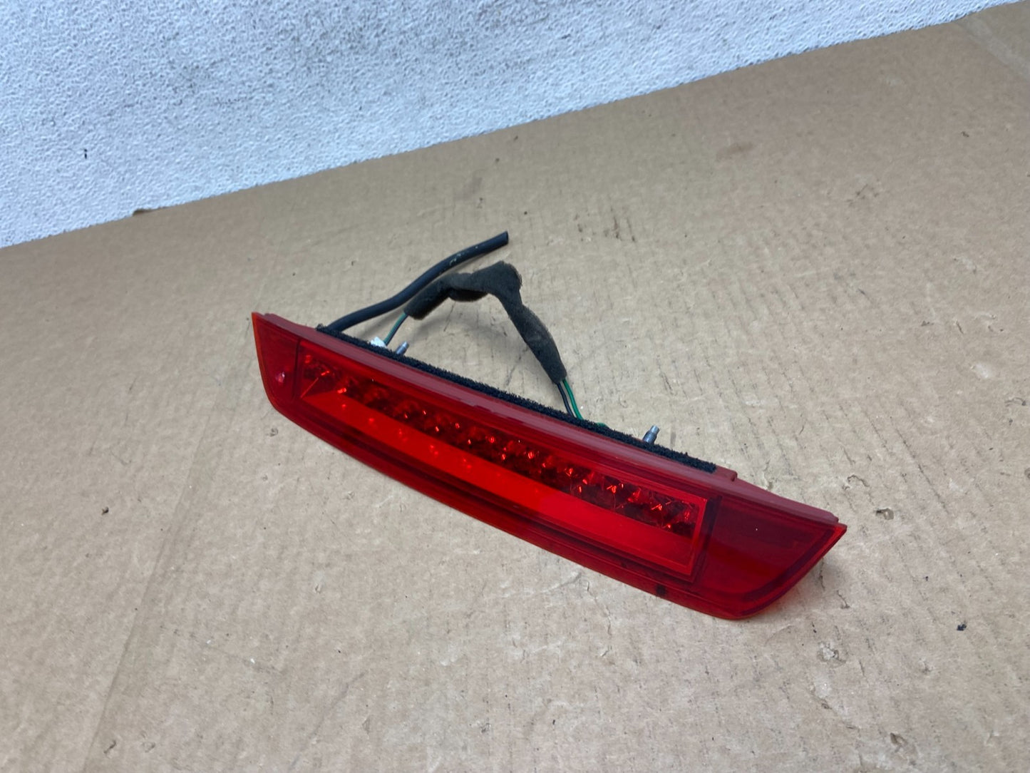 2011 to 2015 Hyundai Tucson 3RD LED Stop Third Brake Light AF9594 DG1