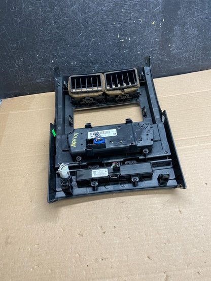 2008 to 2012 Jeep Liberty Dash Climate Temperature Control Radio Bezel AG5101 DG4