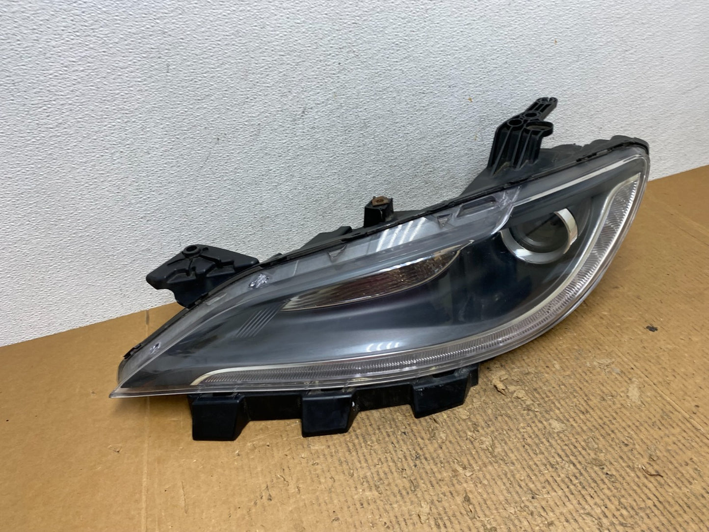 2015 2016 2017 Chrysler 200 Left Driver LH Side Xenon Headlight AE2787 DW2