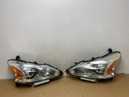 2013 to 2015 Nissan Altima Left+Right Side Set Halogen Headlights AG2033 DW0