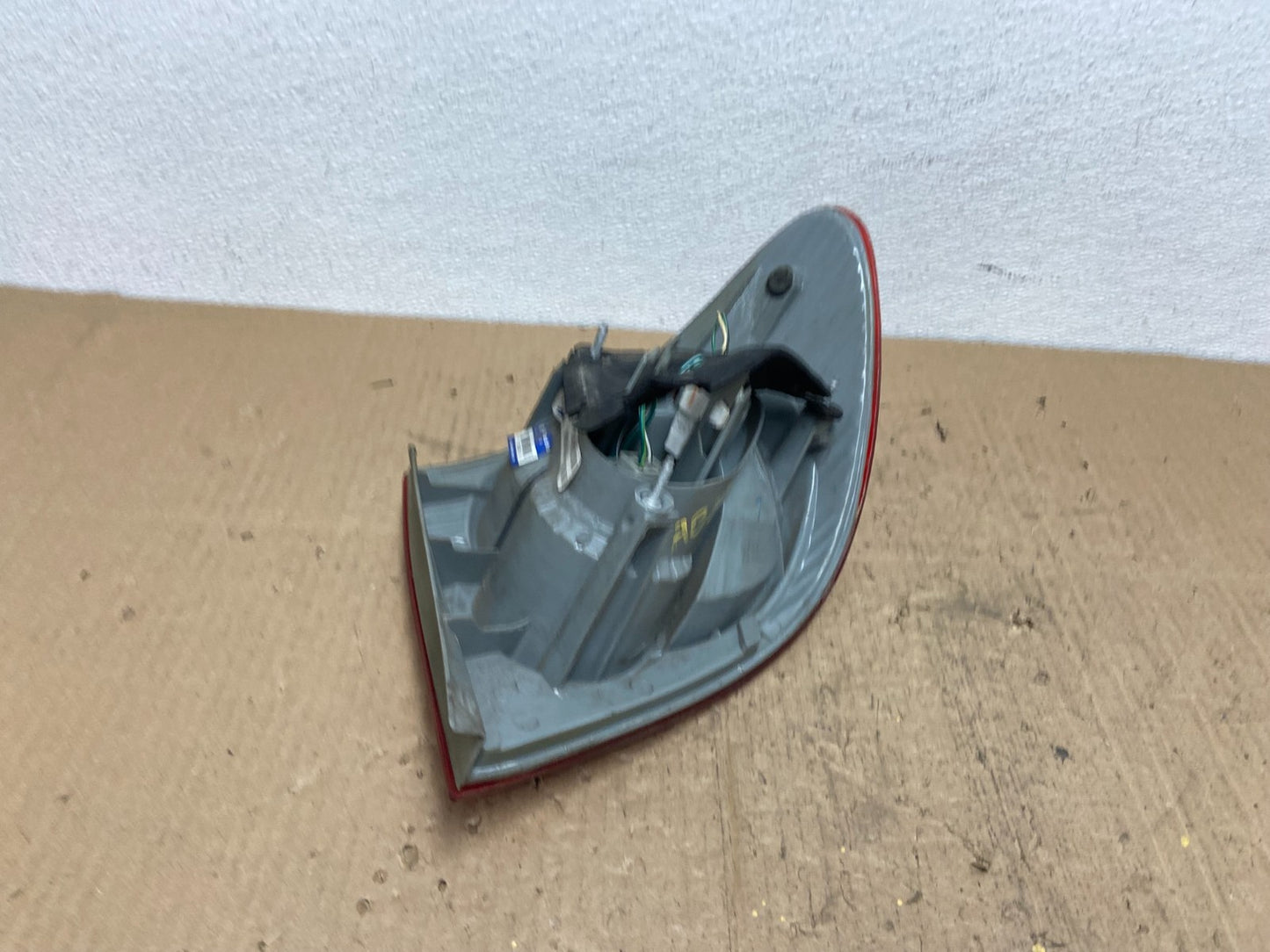 2003 to 2005 Toyota Corolla Left Driver Lh Side Tail Light AB8552 DW4