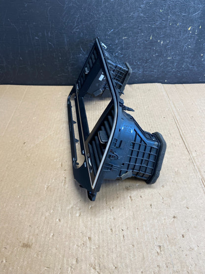 2017-2019 Hyundai Elantra Center Radio Climate Control Air Vent Bezel AE4247 DG2