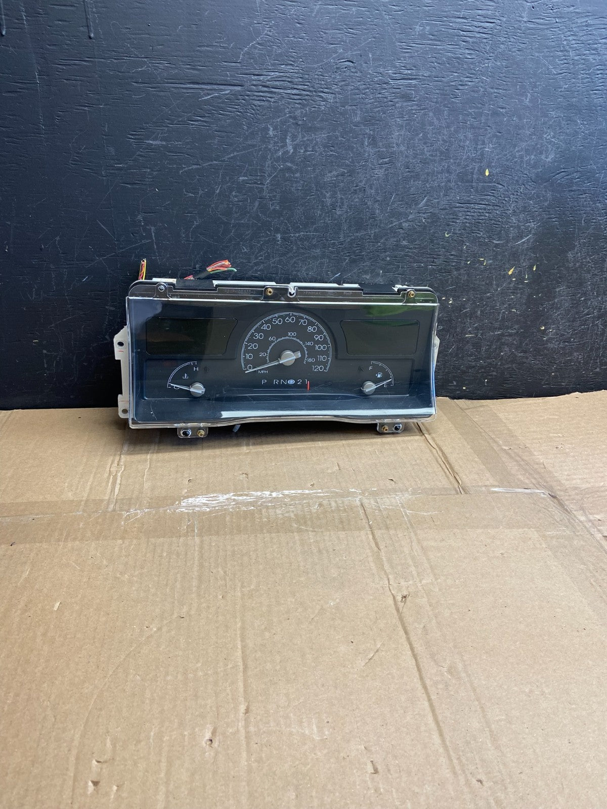 2003 2004 Lincoln Town Car Speedometer Gauge Cluster af2744 DG0