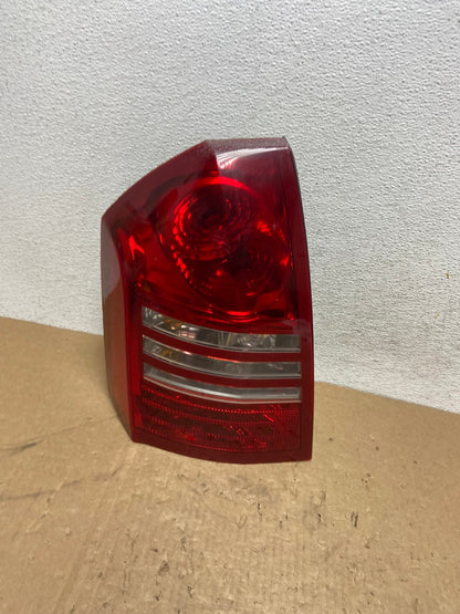 2005 2006 2007 Chrysler 300 Left Driver LH Side Tail Light AG1130 LK0