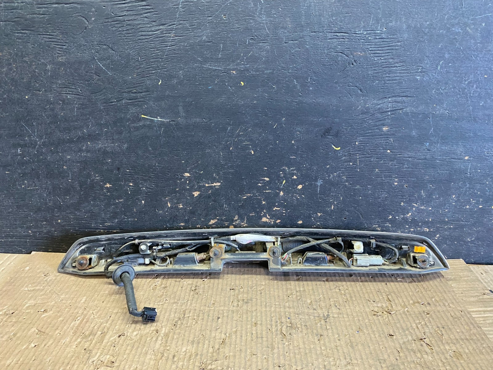2016-2017 Chevrolet Equinox Rear Liftgate Garnish Chrome Trim W/Camera X0023 DG7