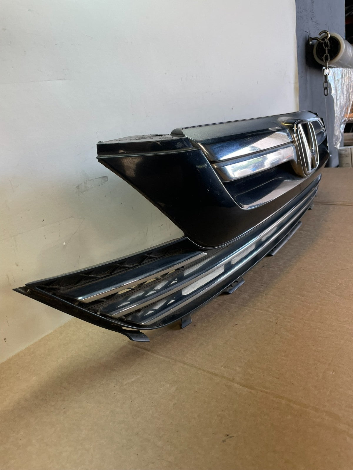 2007 2008 2009 Honda CR-V CRV Front Upper Grille Grill AG2851 DG2