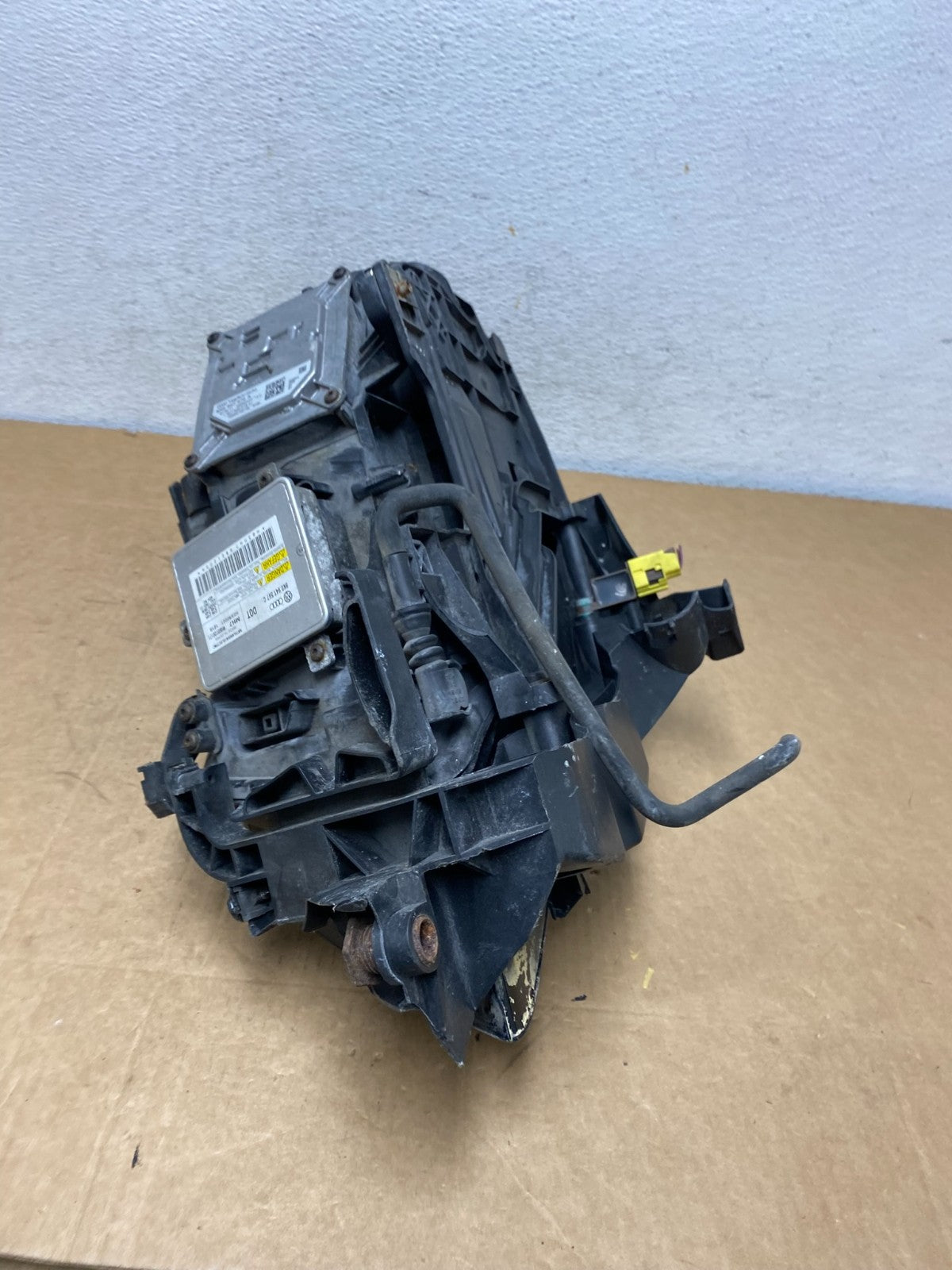 Xenon HID AFS 2009 to 2012 Audi A4 Right Passenger RH Side Headlight AD6026 DW9