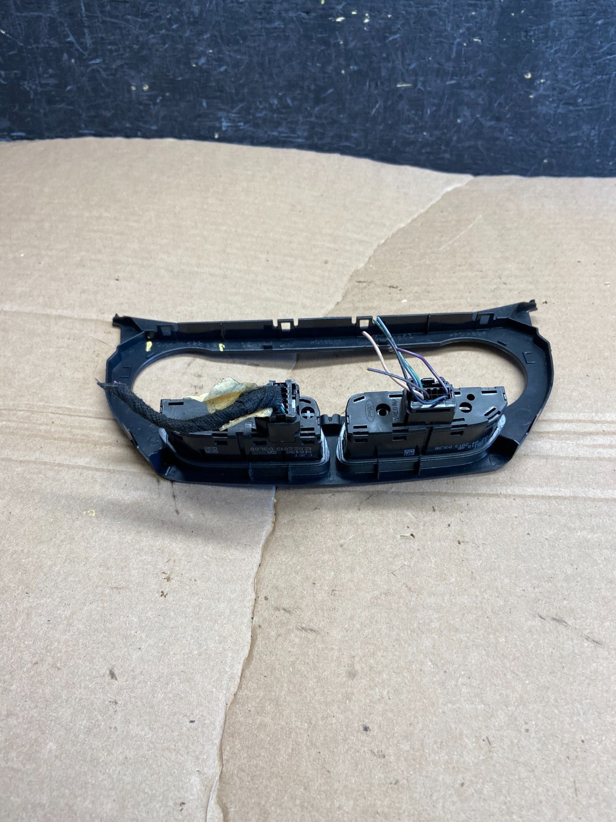 2013 to 2016 Ford Escape Climate Control Trim Panel W/ Switches AF1805 DG4