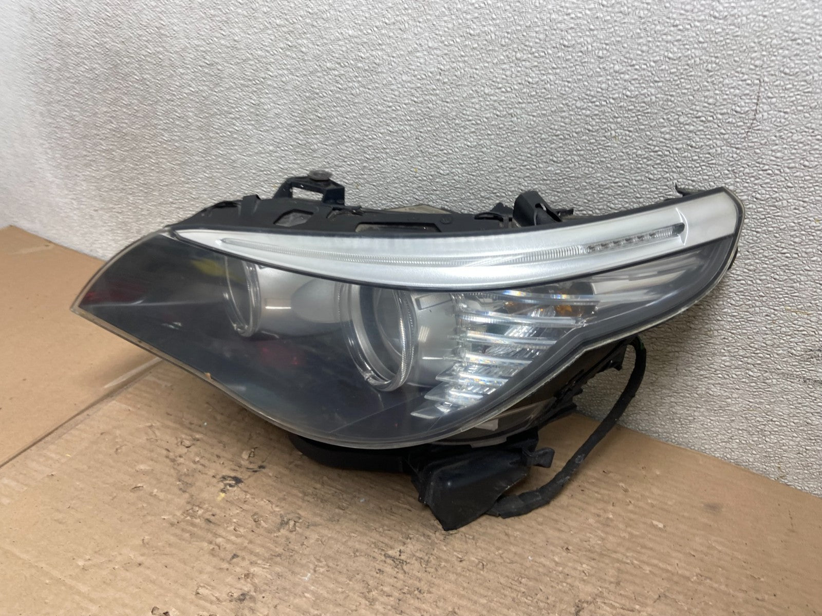 2008 to 2010 Bmw 5 Series 535I 550 Left Driver LH Headlight Halogen AA9712 DW1