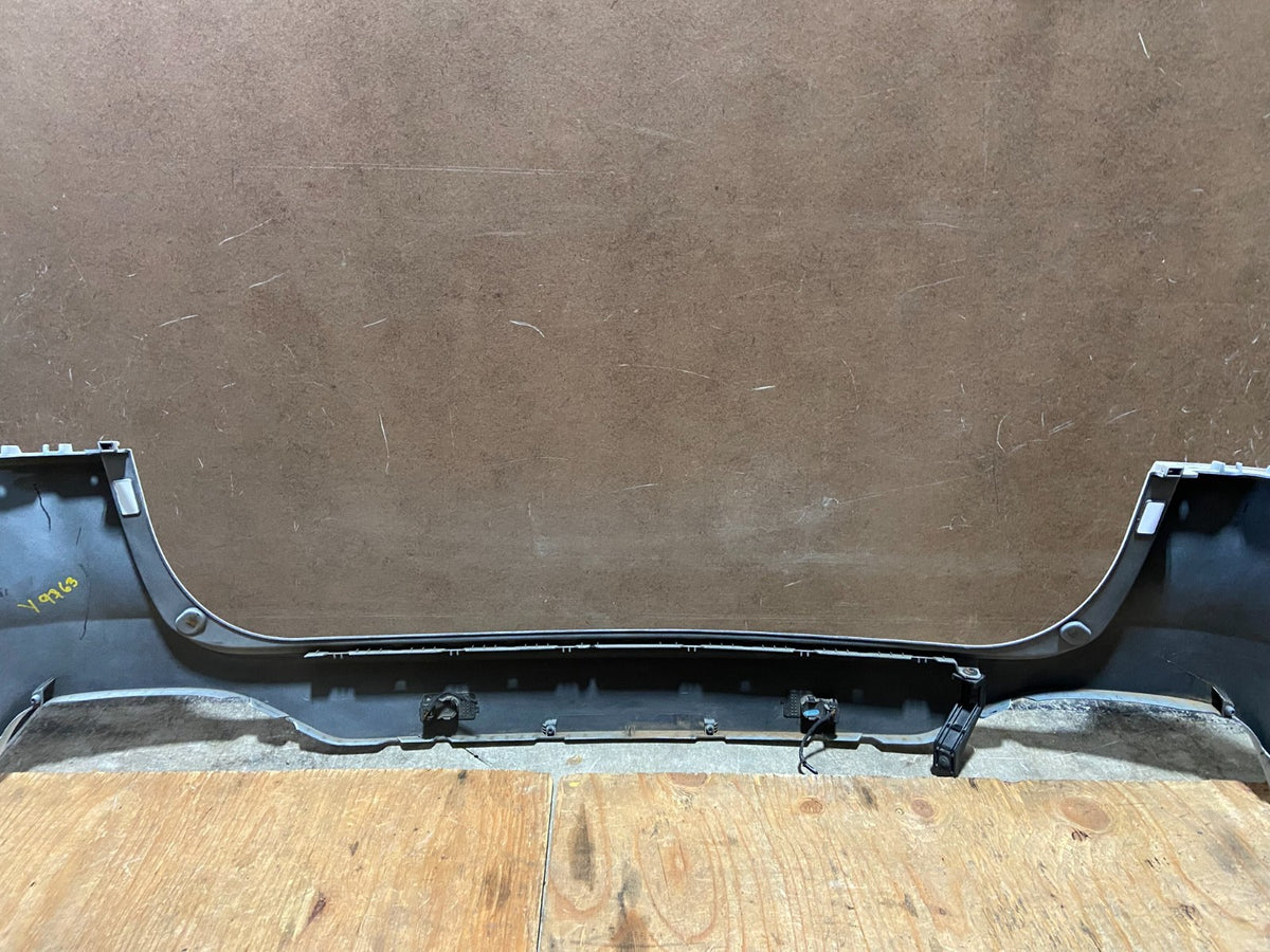 2016 to 2018 Kia Sorento Rear Upper Bumper Cover Y9763 PS7