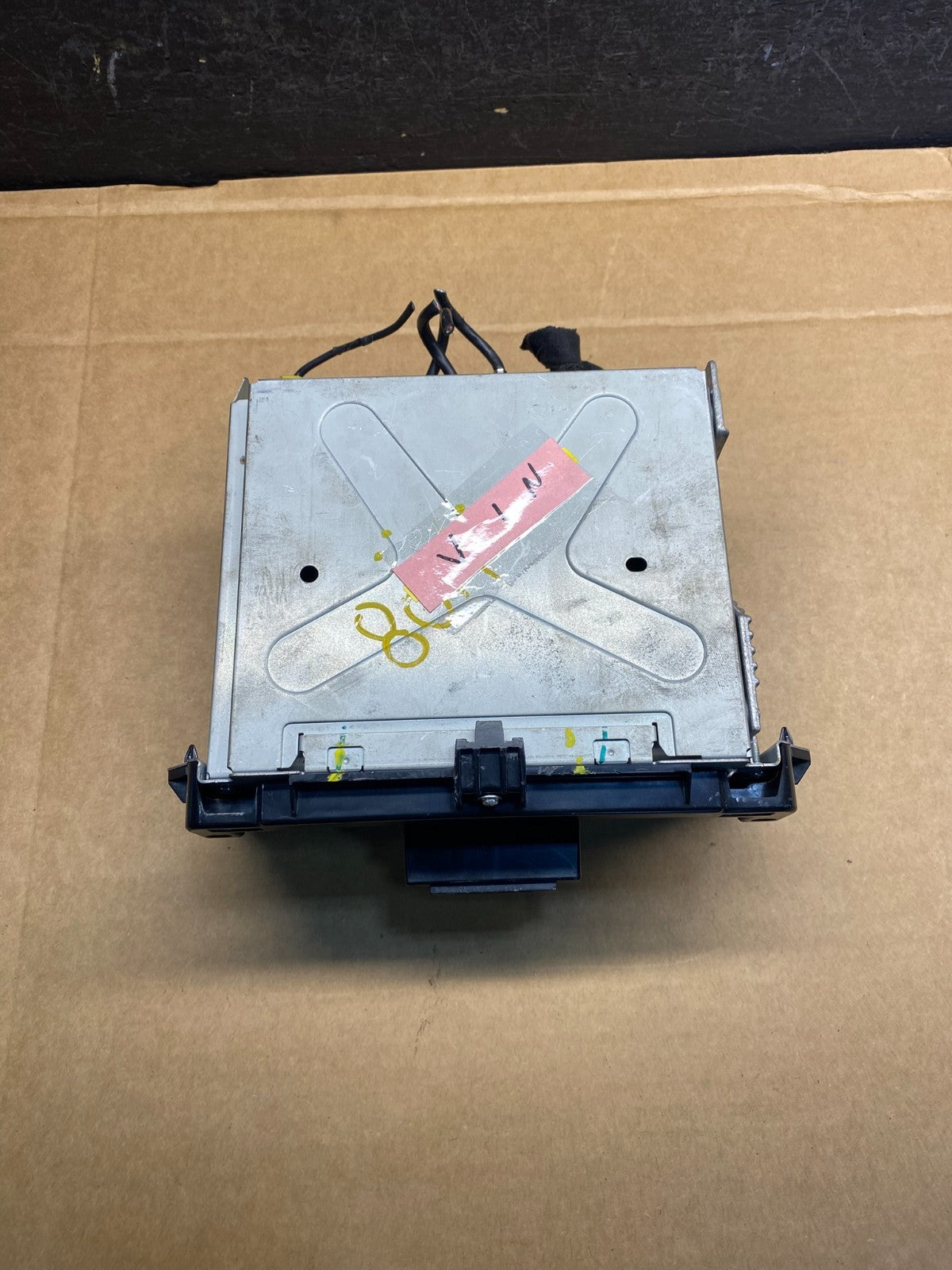 2011 - 2013 Dodge Journey Radio Info Media CD Player Unit AD7565 DG4