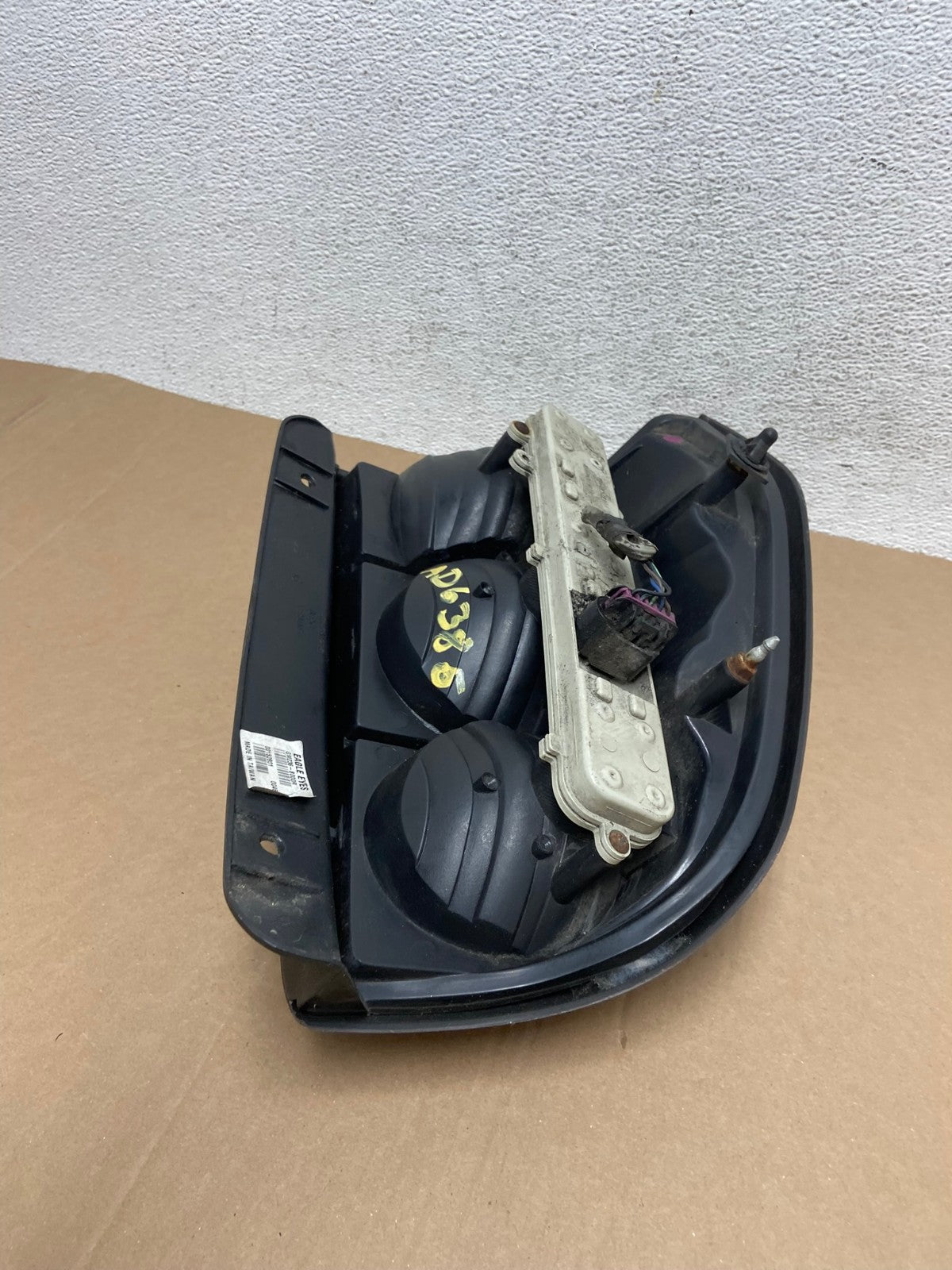 2002 to 2009 Chevrolet Trailblazer Right Passenger Rh Tail Light AD6386 LK6