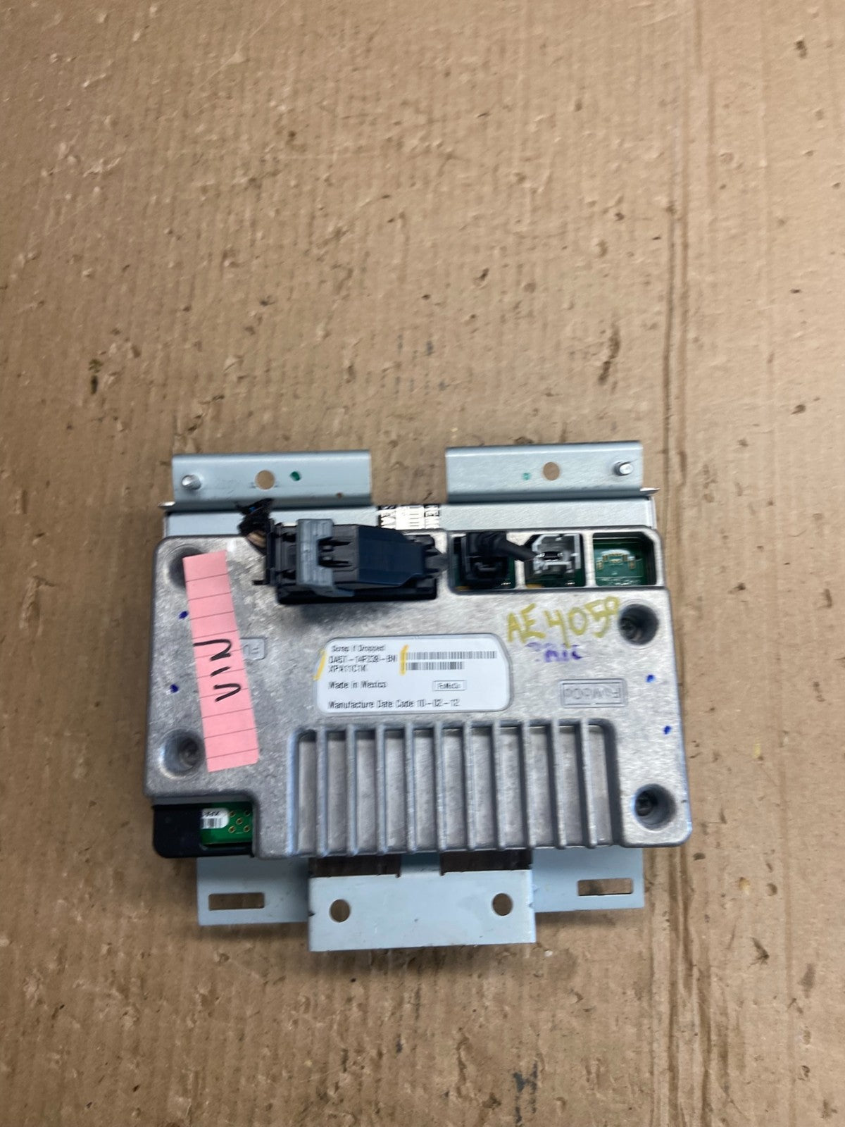 2013 to 2016 Lincoln Mks Navigation Radio Display Screen Module ae4059 DG4