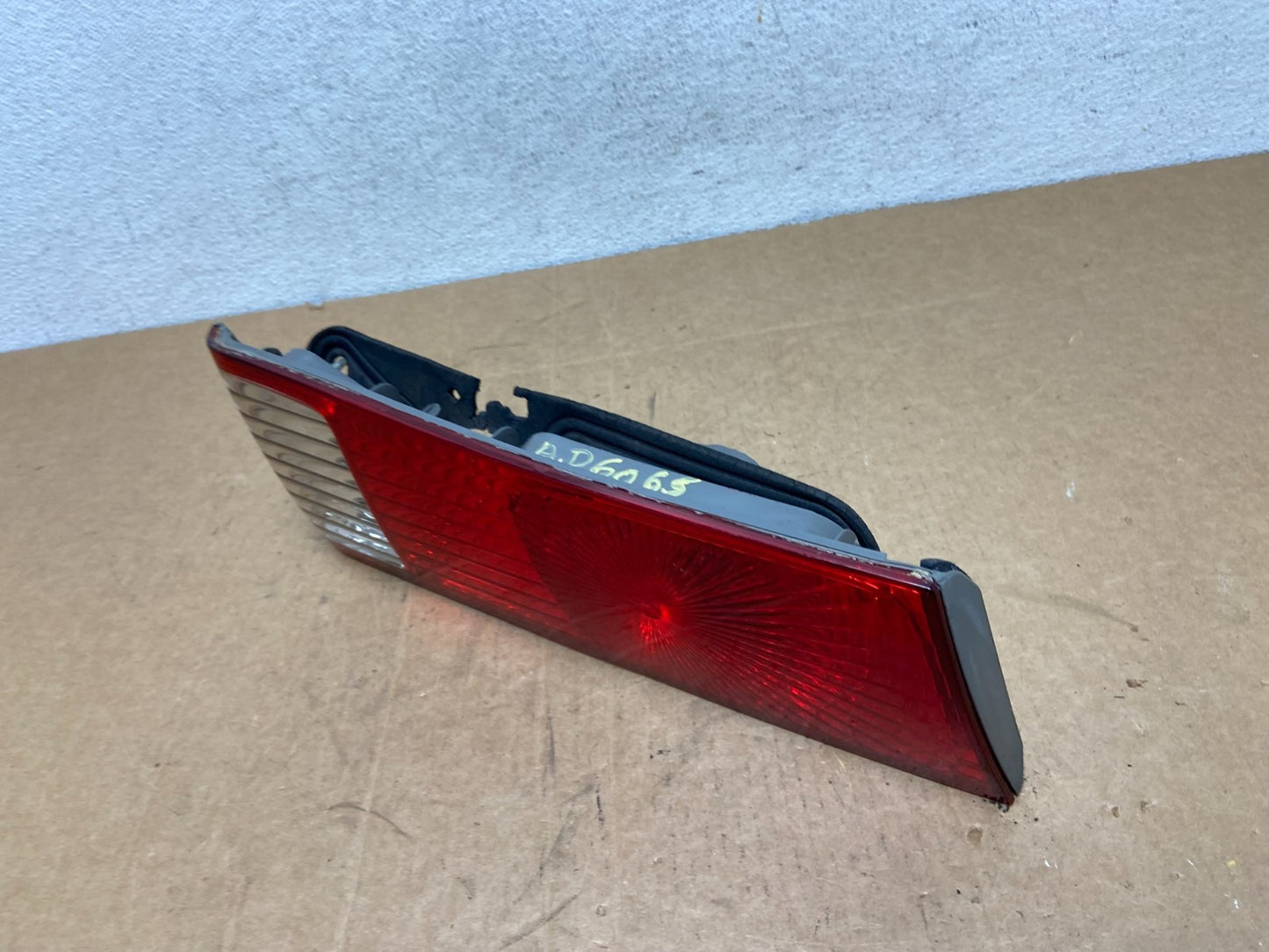 2000-2001 Toyota Camry Tail Light Left Driver LH Side Inner AD6065 DW1