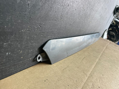 2005 to 2010 Honda Odyssey Right Side Rail Cover Quarter Trim Molding J3912 DG2