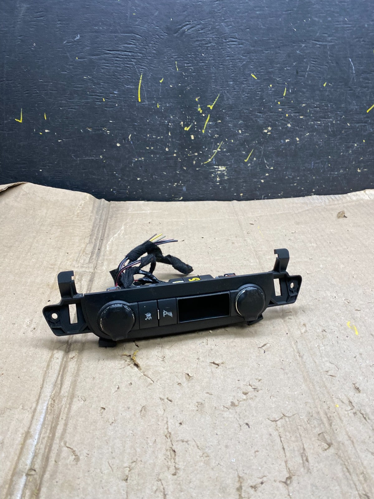 2007 - 2014 Chevrolet Tahoe Yukon Pedal Traction Control Switch OEM X5925 DG0