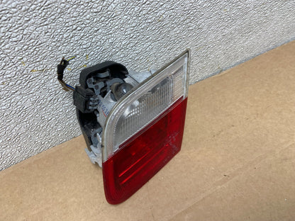 2002 - 2005 BMW 3 325i E46 Series Right Passenger Inner Tail Light ab3429 DG2