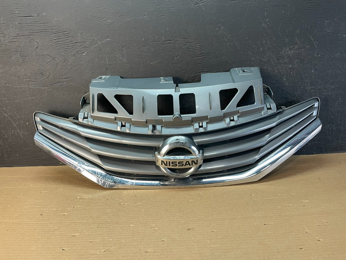 2014 - 2019 Nissan Versa Note Hatchback Front Upper Grill Grille AE8690 DG0