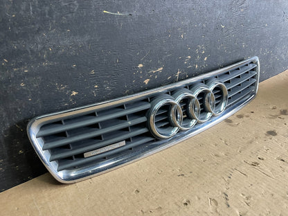 2000 to 2002 Audi A4 Upper Front Grill Grille OEM y9845 DG1
