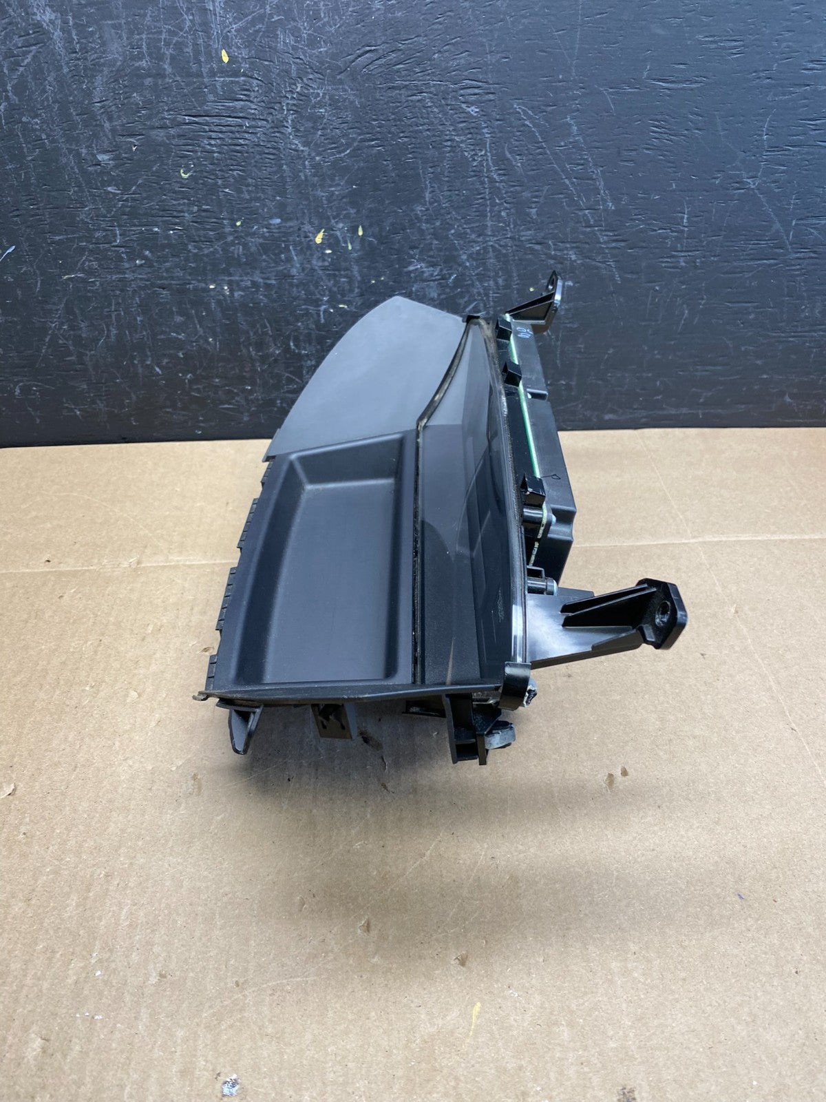 2009 to 2012 Honda Pilot Information Display Screen AC6252 DG2