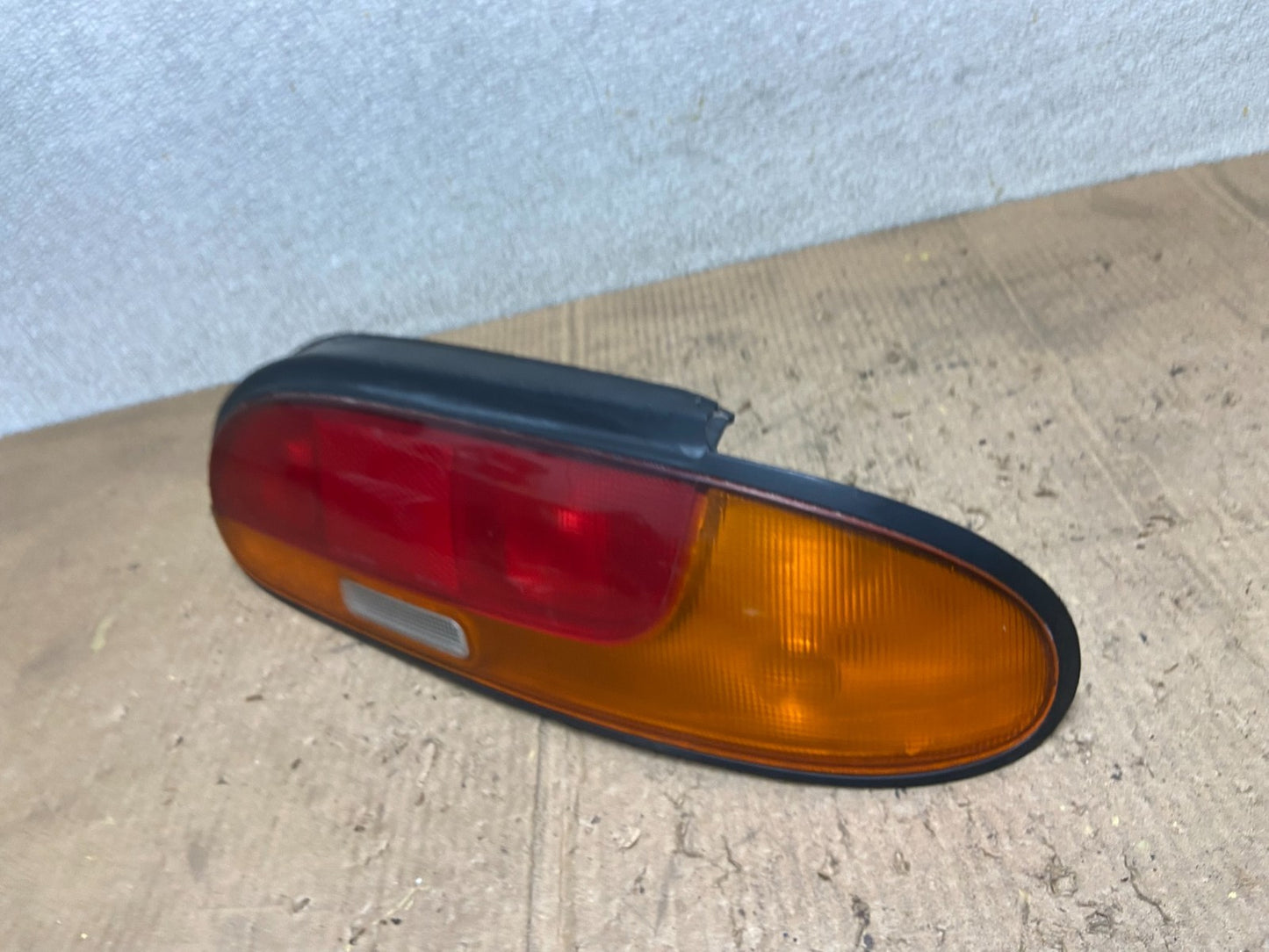 1991 1992 1993 Nissan 100NX Right Passenger RH Tail Light OEM aa8567  DG1