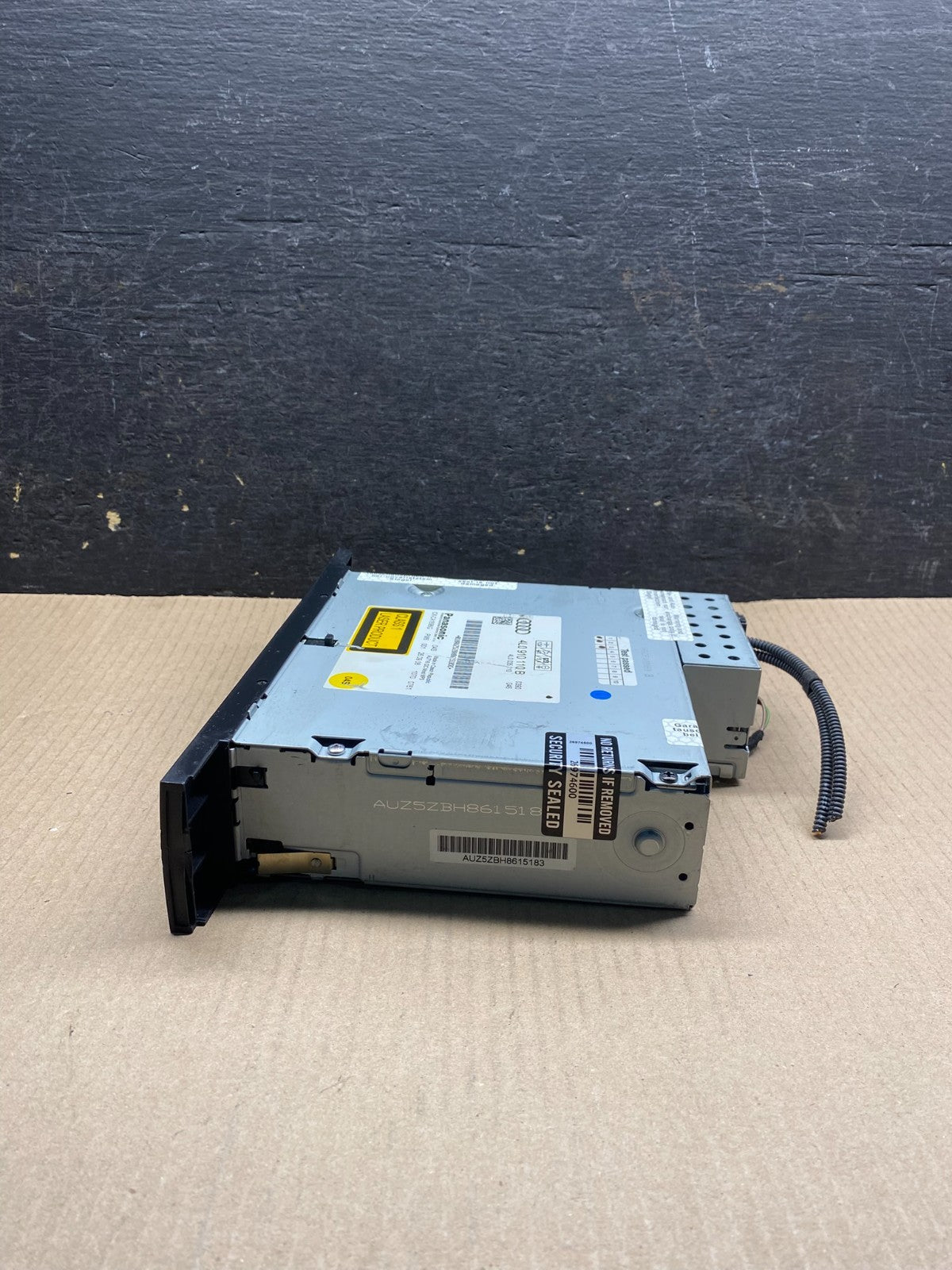 2007 2008 2009 Audi Q7 Audi Radio CD Changer ai7106 DG1