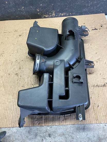 2008 2009 Jeep Commander 4.7L V8 Air Cleaner Filter Box Q3247 DG6