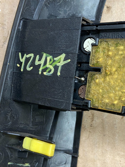 2004 to 2010 Toyota Sienna Left Side Climate Switches Bezel Trim Y2457 DG5