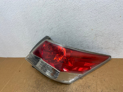 2008 to 2012 Honda Accord Sedan Tail light Right Passenger RH Side AE2846 LK1