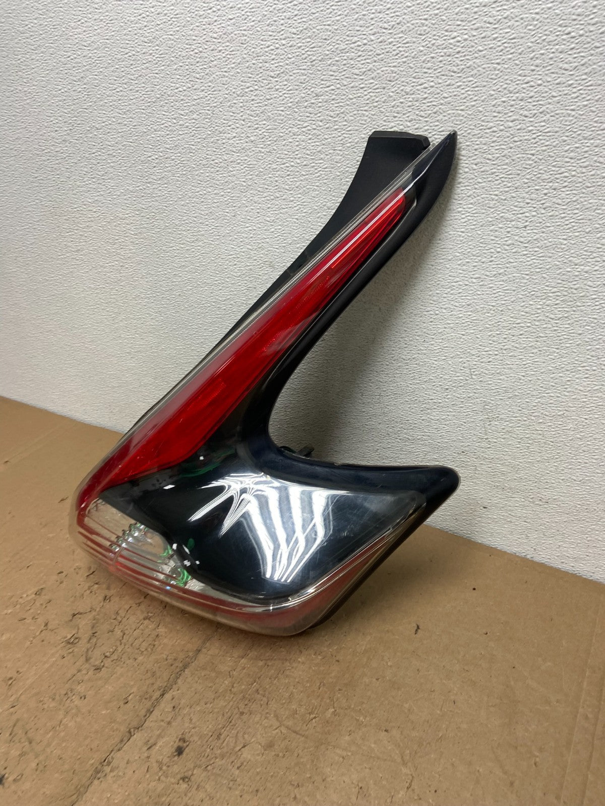 2015 to 2017 Nissan Juke Right Passenger RH Side Tail Light AC7429 DG1