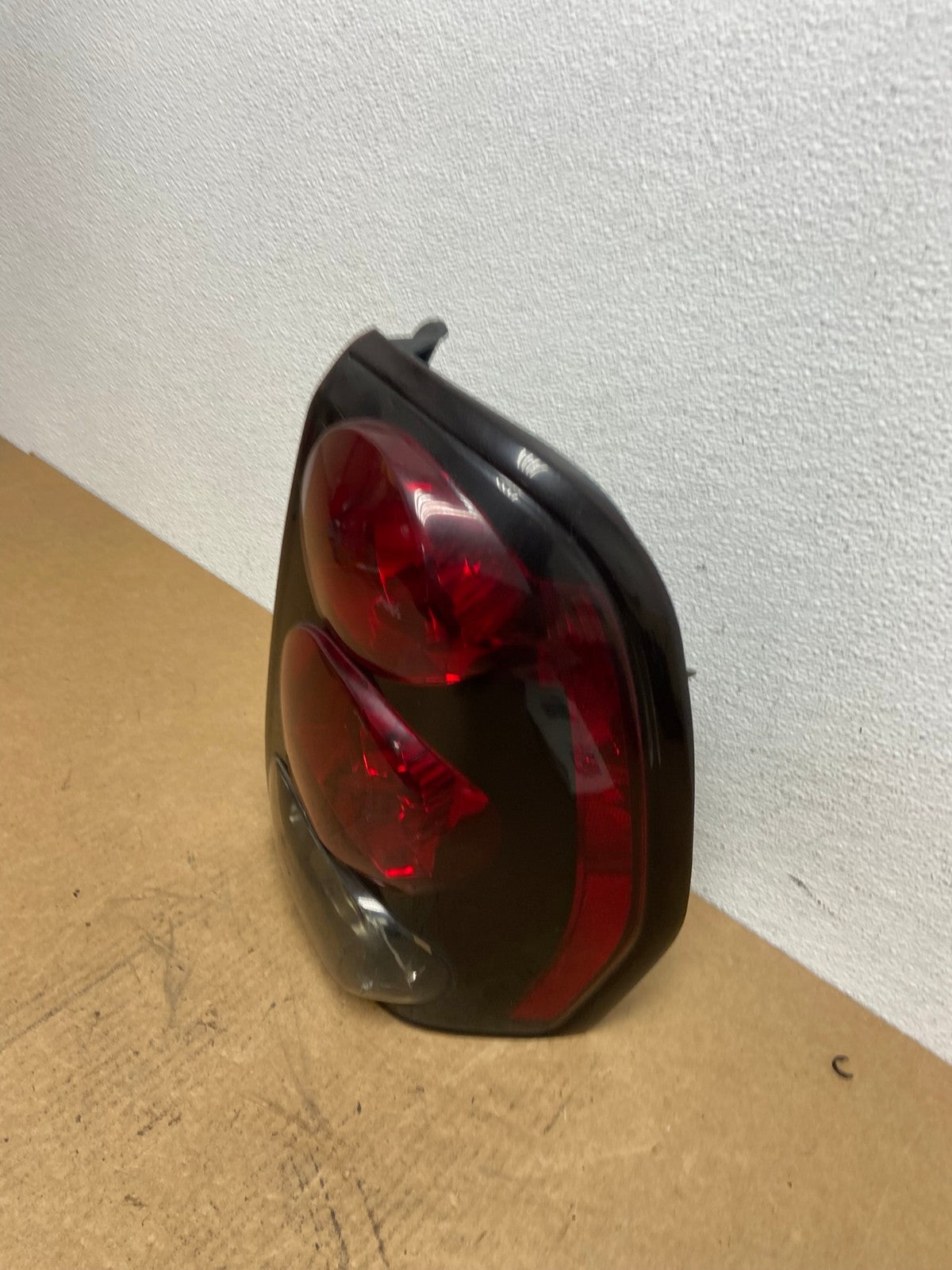 2002 to 2009 Chevrolet Trailblazer Right Passenger Rh Tail Light AC2908 LK1