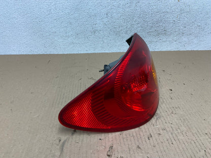2003 to 2005 Toyota Corolla Left Driver Lh Side Tail Light AE7338 LK2