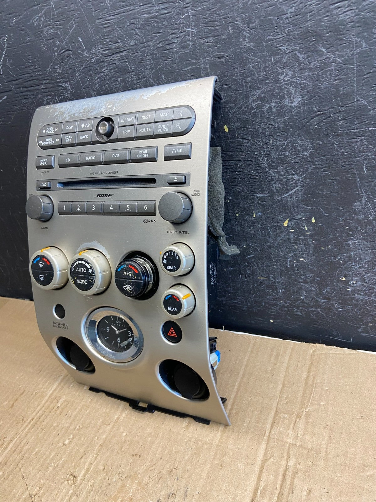 2004 to 2007 Infiniti QX56 Radio Player Climate Control Panel Bezel AE1965 DG3