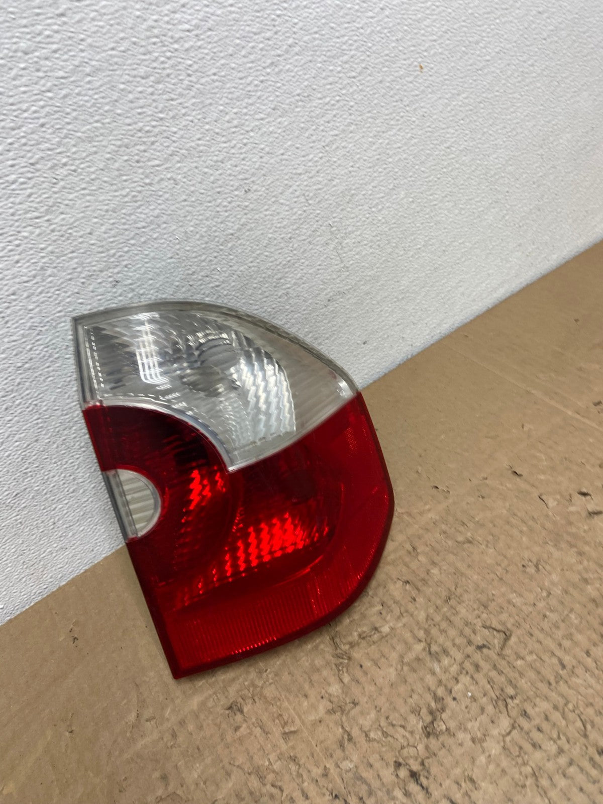 2004 2005 2006 Bmw X3 Right Passenger Rh Side Tail Light OEM AC4024 LK2