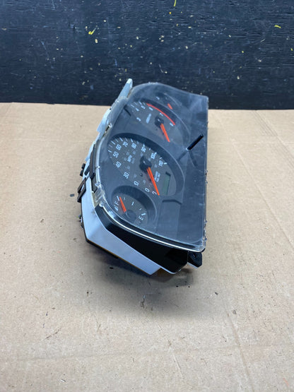 1999 2000 Nissan Xterra Frontier Speedometer Cluster Gauge OEM R6332 DG1