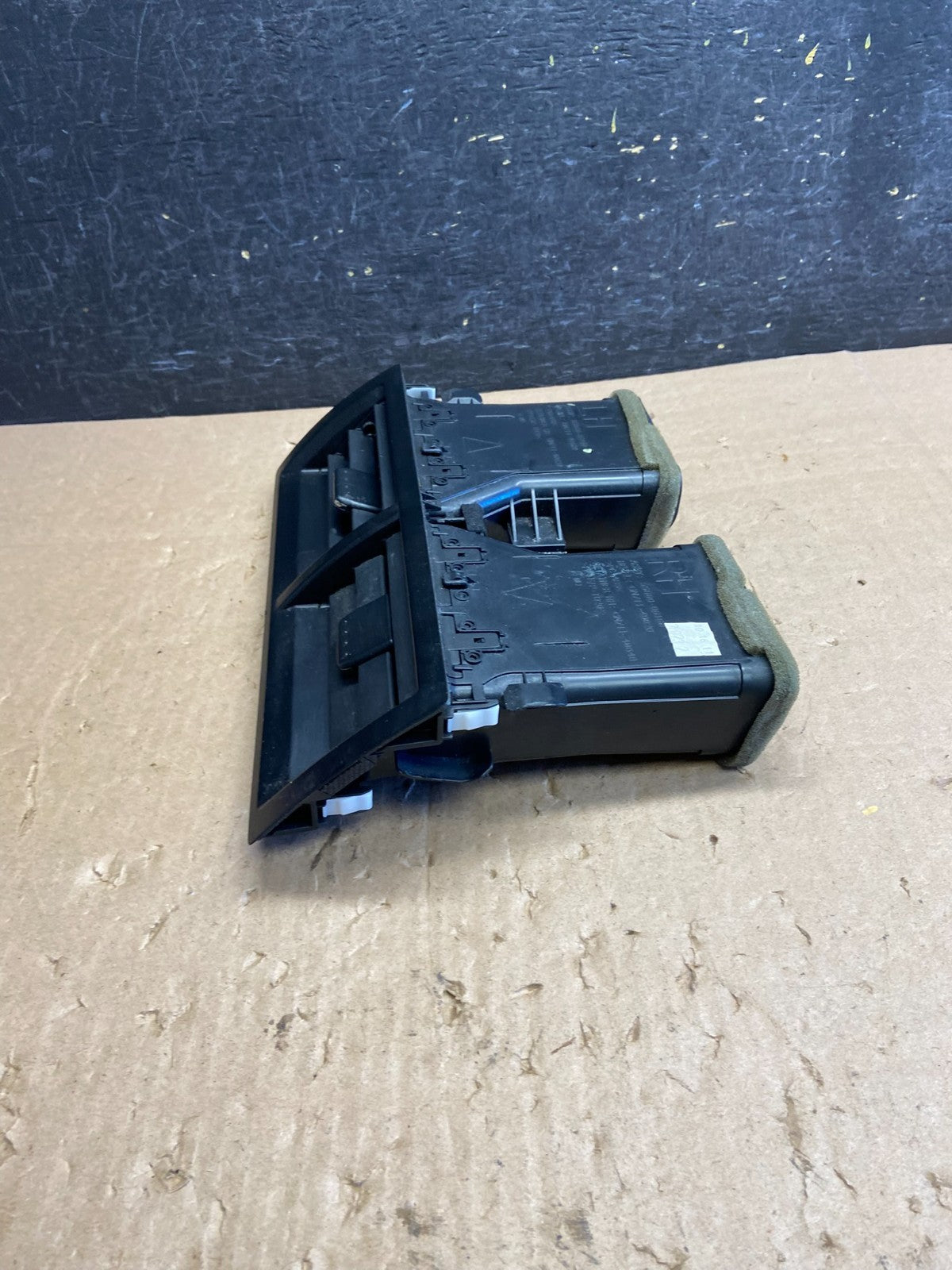 2012-2014 Toyota Camry Center Dashboard A/C HVAC Heater Air Vent Trim AI3161 DG2