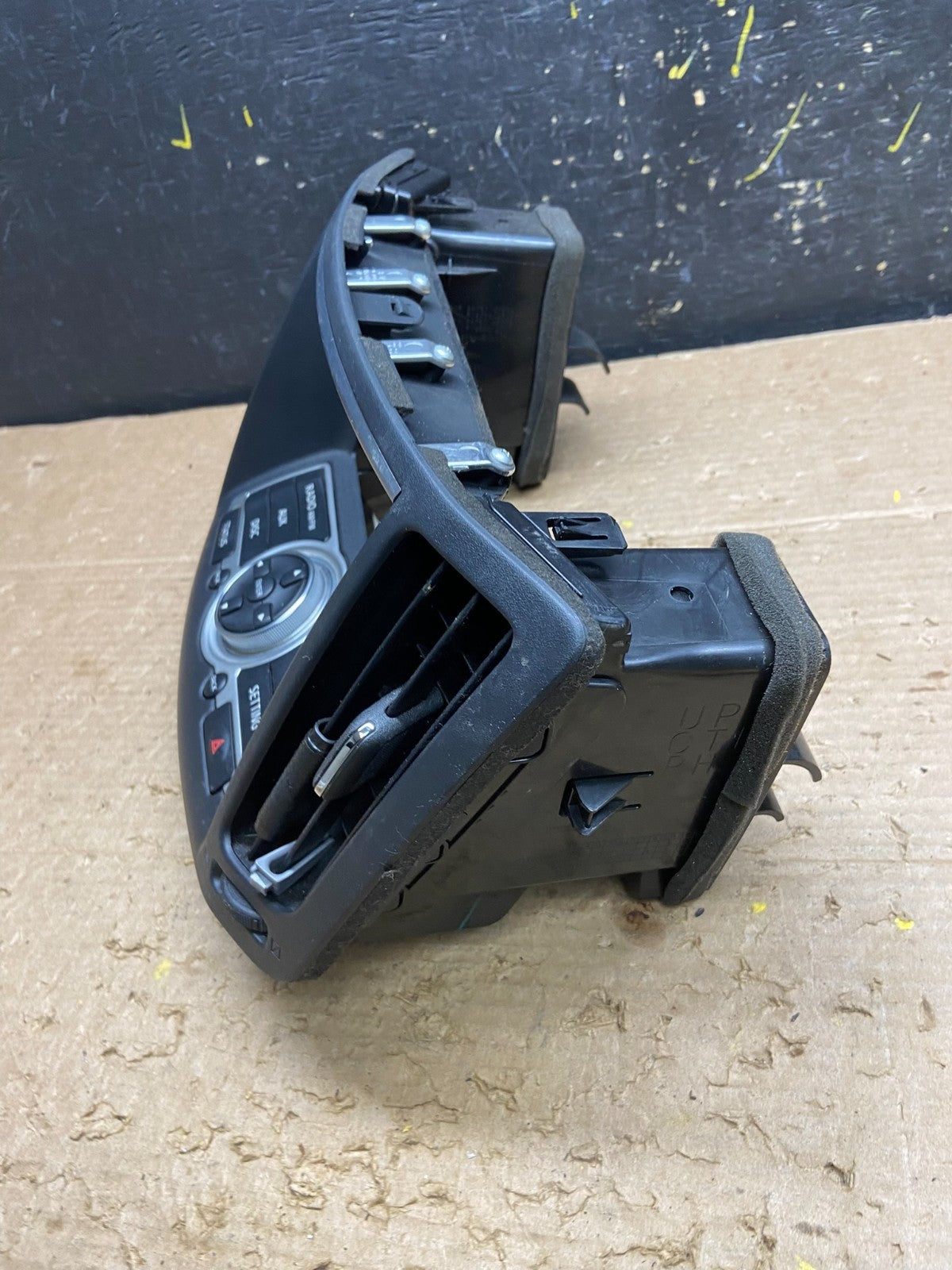 2010 to 2013 Infiniti G37 Radio Player Climate Control Panel Bezel W3255 DG2