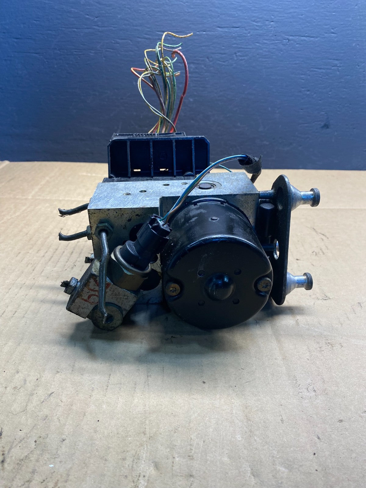 1998 to 1999 Mercedes W208 CLK320 CLK430 ABS Anti Lock Brake Pump ab7421 DG4