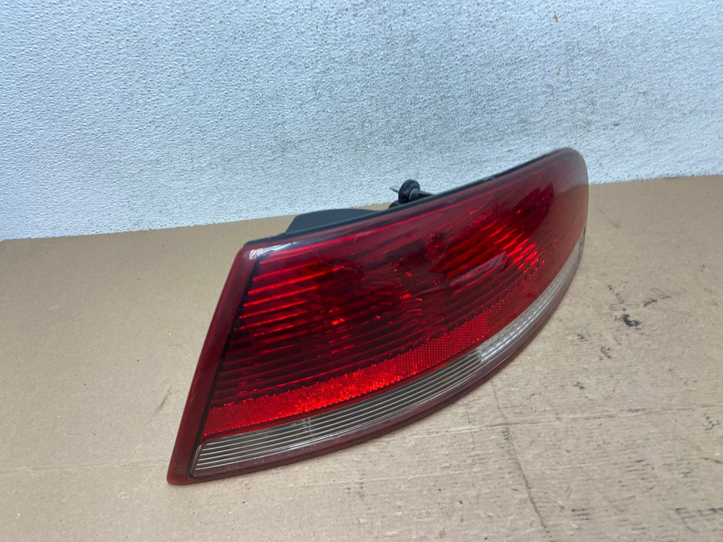 2001-2006 Chrysler Sebring Convertible Right Side Tail Light AF4845 LK2