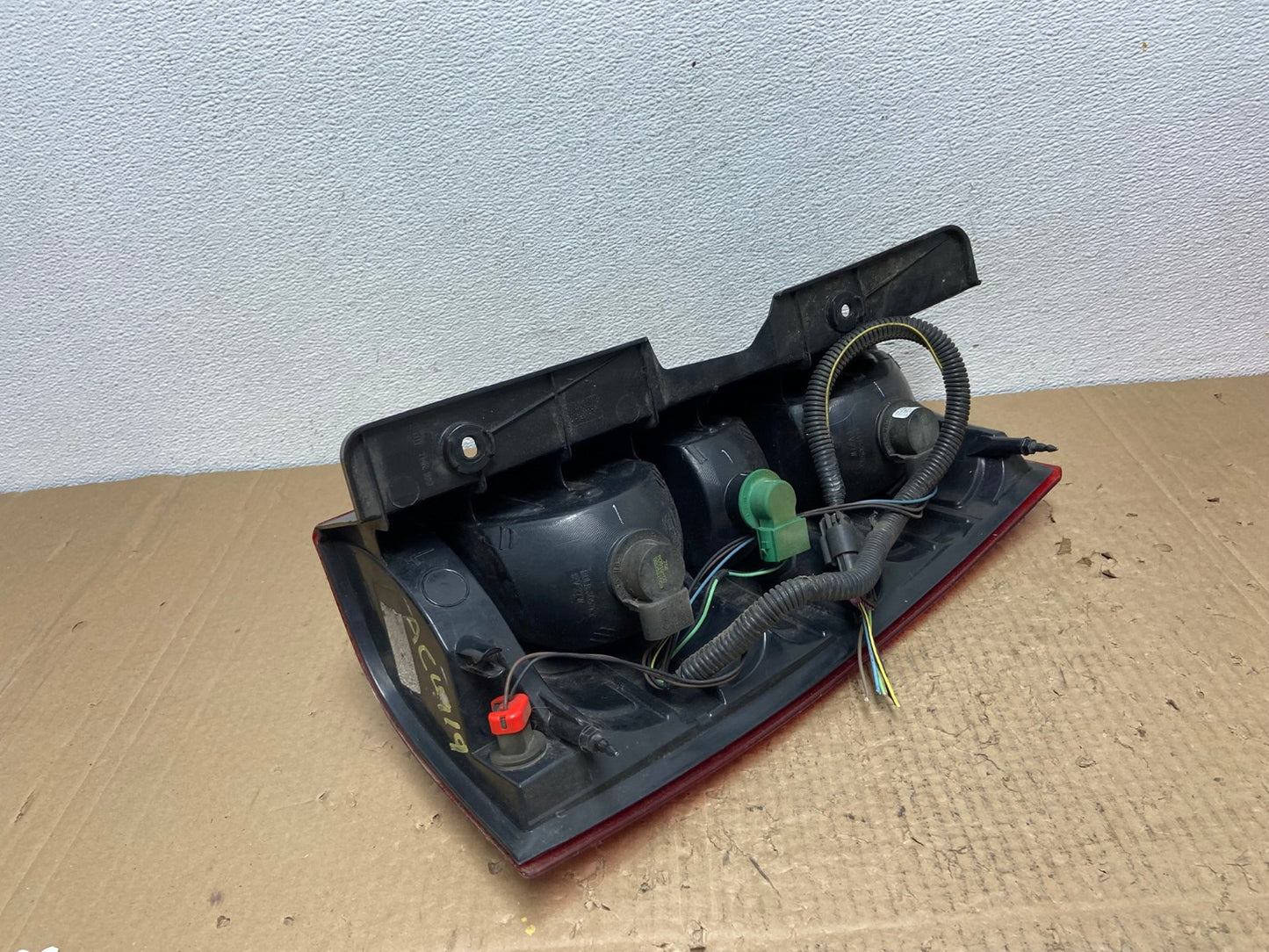 2008-2014 Chevrolet Tahoe Suburban Driver Lh Left Side Tail Light AC4119 LK4
