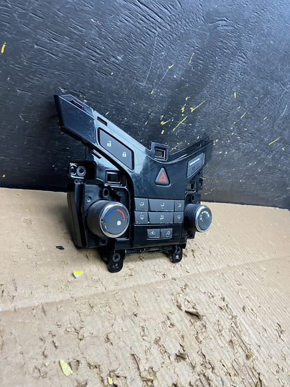2012 - 2014 Chevrolet Cruze Climate Control A/C Panel OEM V7886 DG2
