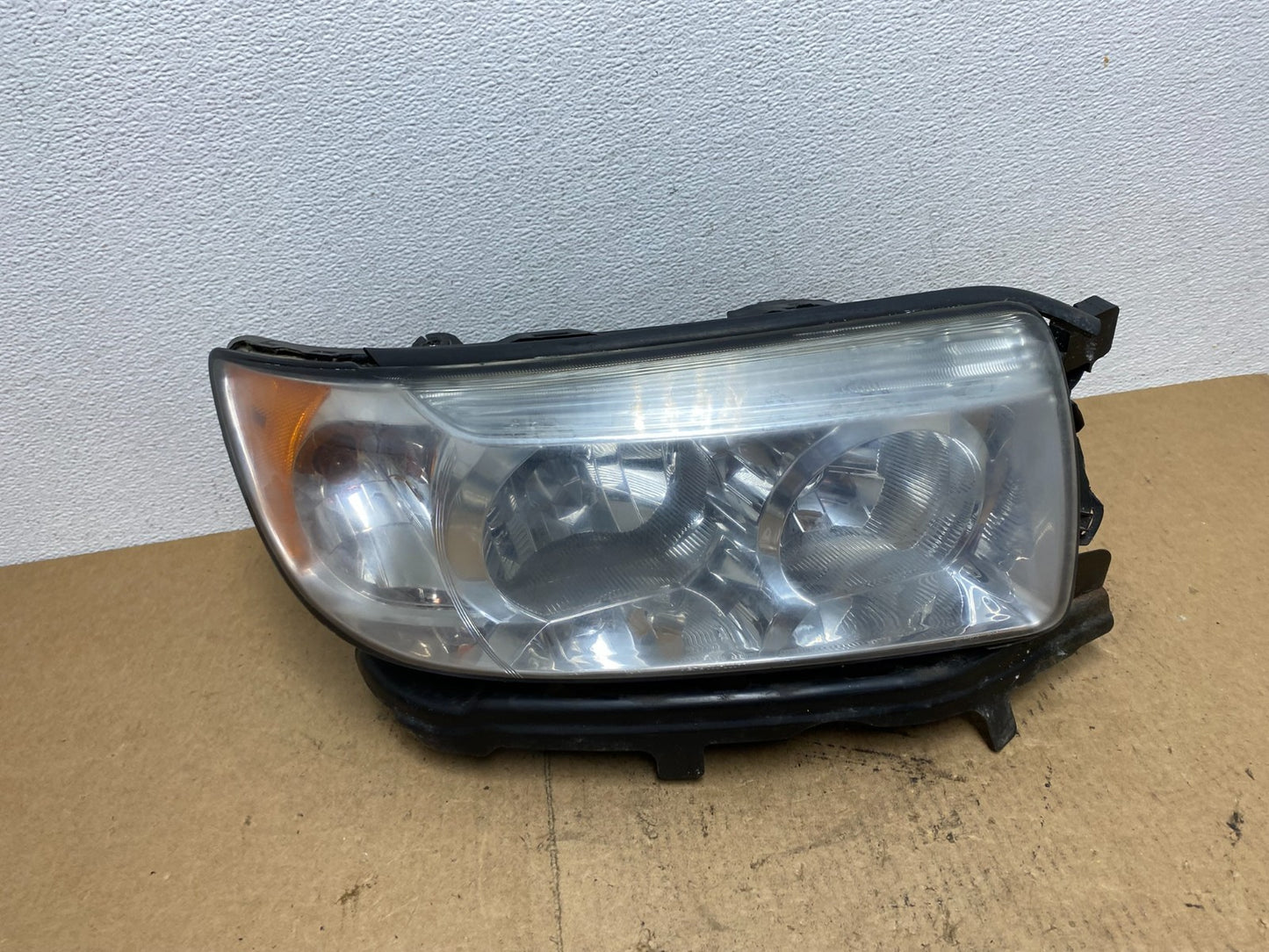 2006-2008 Subaru Forester Right Passenger Rh Headlight Halogen DEPO AC3406 DW0