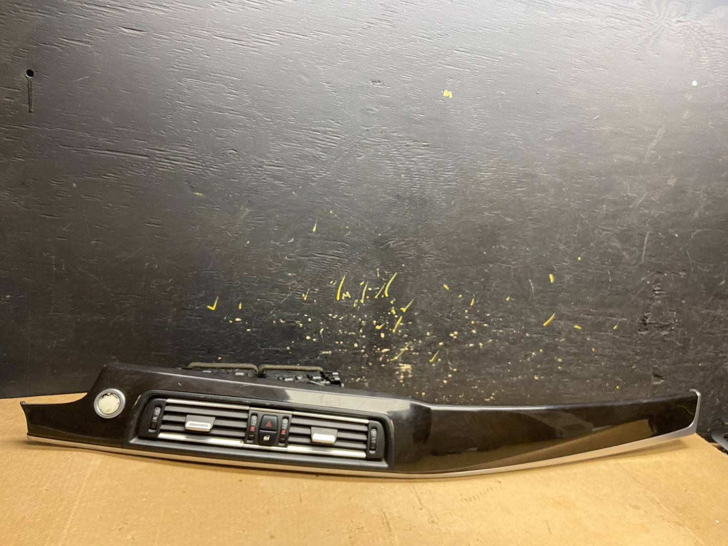 2011 - 2016 BMW 5 F10 Front Center Dash Air Vent Panel Trim OEM Z4216 DG0