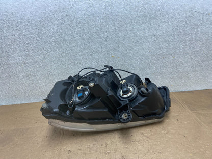 2011 to 2016 Chrysler Town and Country Right Passenger Headlight Y8208 DW6